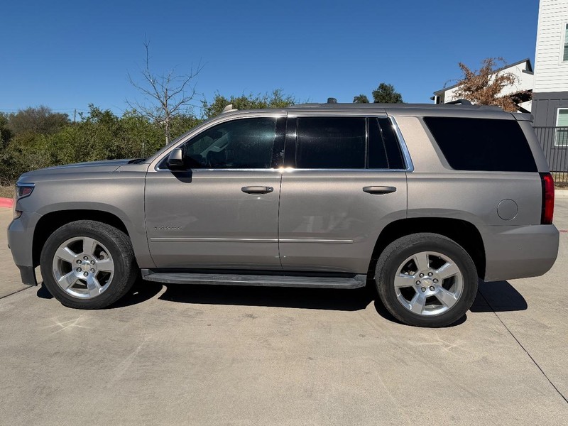 Chevrolet Tahoe Vehicle Full-screen Gallery Image 03