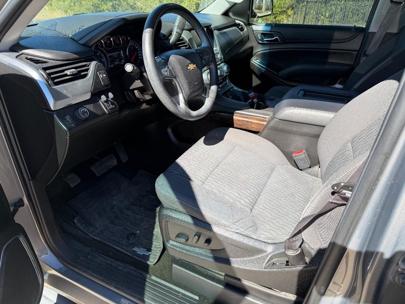 Chevrolet Tahoe Vehicle Full-screen Gallery Image 11