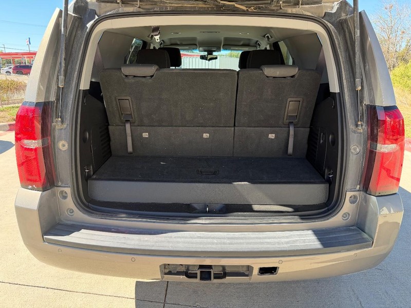 Chevrolet Tahoe Vehicle Full-screen Gallery Image 21