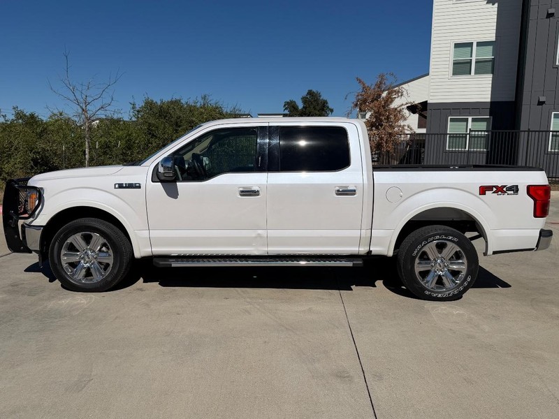 Ford F-150 Vehicle Full-screen Gallery Image 03