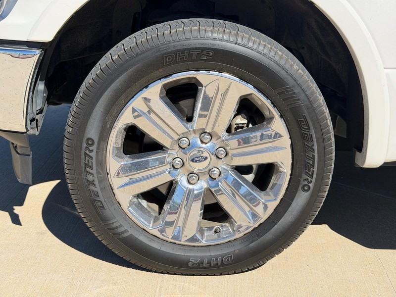 Ford F-150 Vehicle Full-screen Gallery Image 22