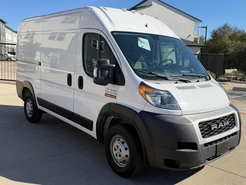 Ram ProMaster Cargo Van Vehicle Full-screen Gallery Image 08