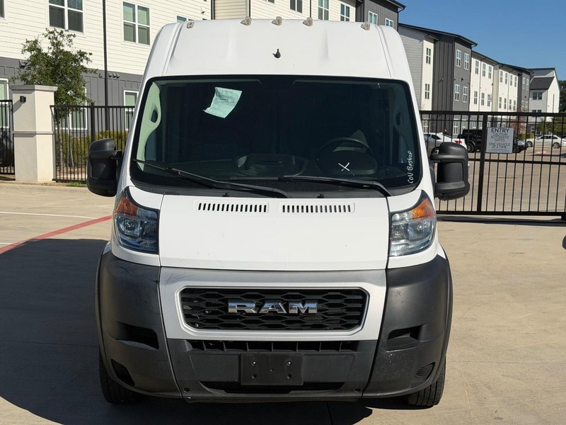 Ram ProMaster Cargo Van Vehicle Full-screen Gallery Image 09