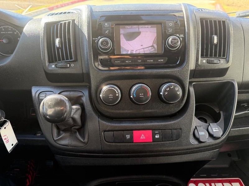Ram ProMaster Cargo Van Vehicle Full-screen Gallery Image 14