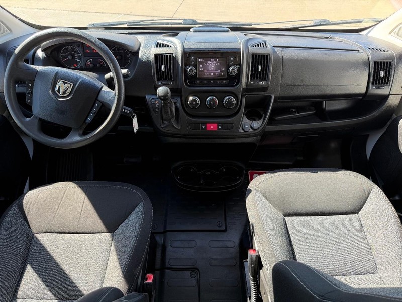 Ram ProMaster Cargo Van Vehicle Full-screen Gallery Image 15