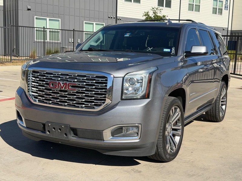 GMC Yukon Vehicle Full-screen Gallery Image 02