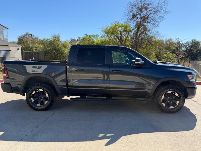 Ram 1500 Vehicle Full-screen Gallery Image 07