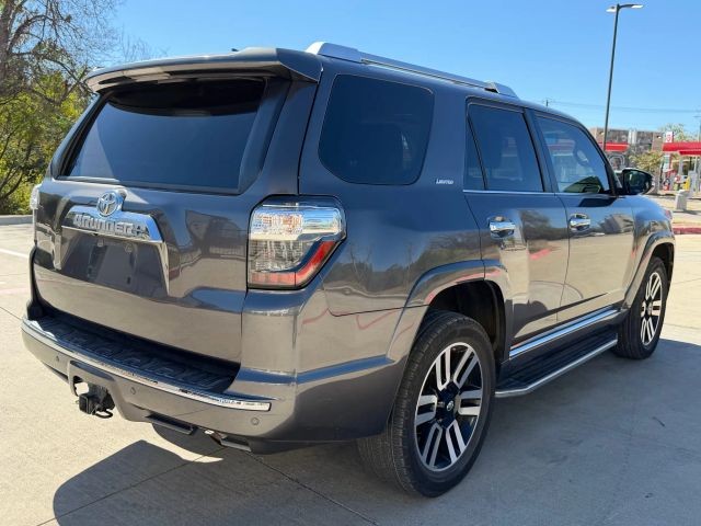 Toyota 4Runner Vehicle Full-screen Gallery Image 06