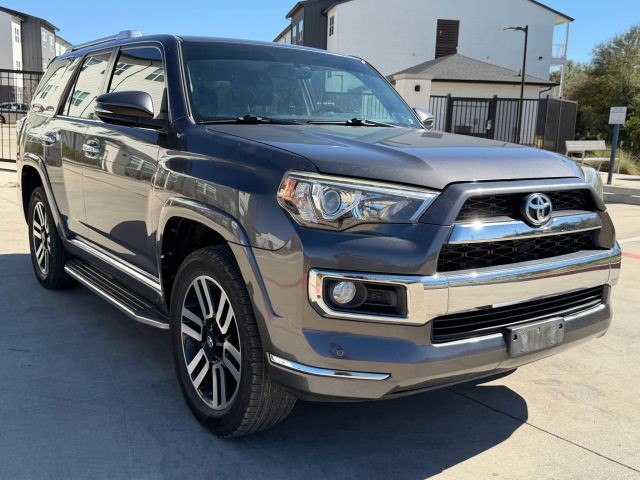 Toyota 4Runner Vehicle Full-screen Gallery Image 08