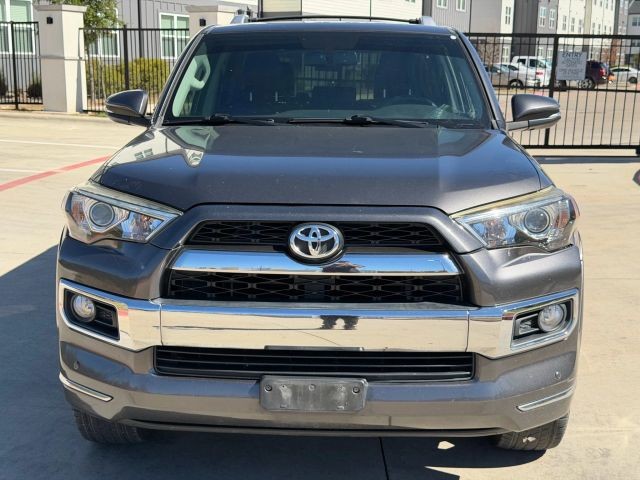 Toyota 4Runner Vehicle Full-screen Gallery Image 09