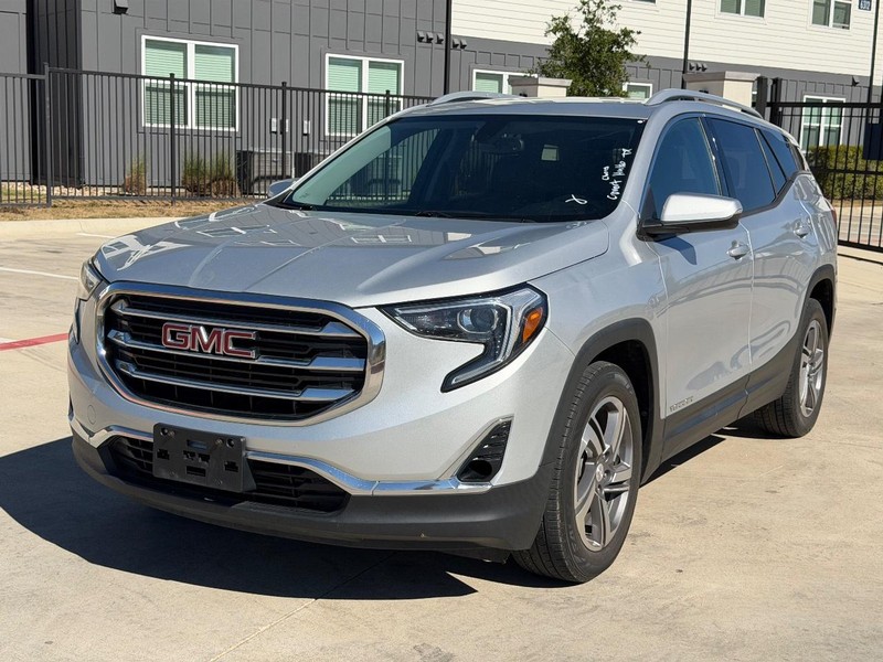 GMC Terrain Vehicle Full-screen Gallery Image 02