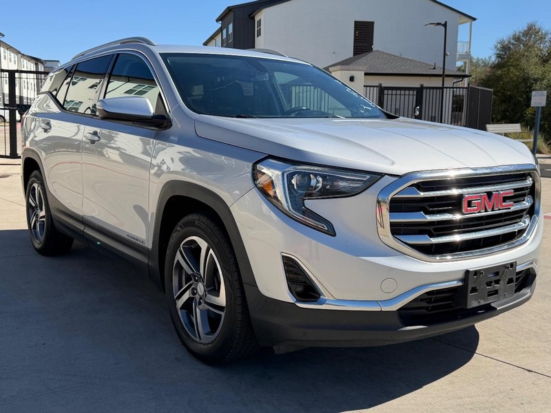 GMC Terrain Vehicle Full-screen Gallery Image 08