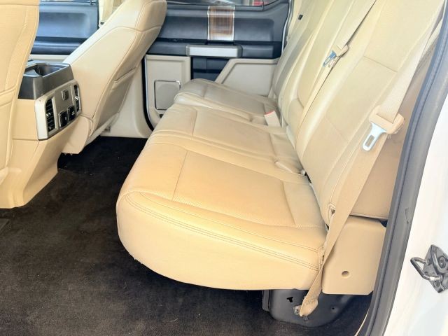 Ford F-150 Vehicle Full-screen Gallery Image 15