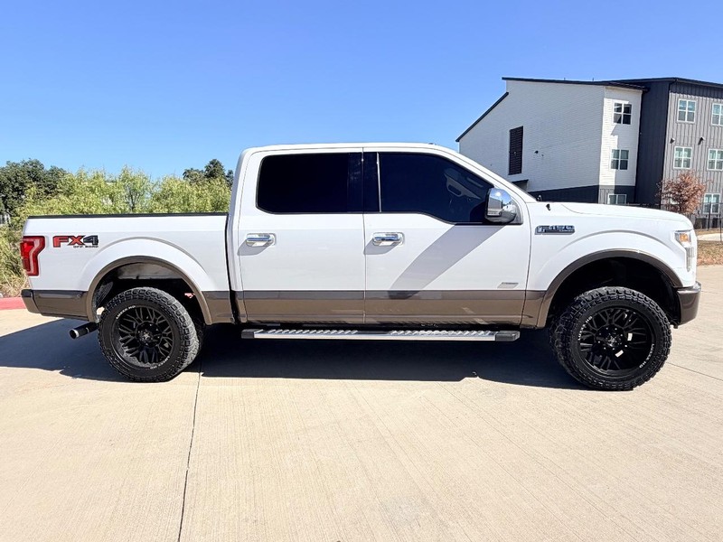 Ford F-150 Vehicle Full-screen Gallery Image 07