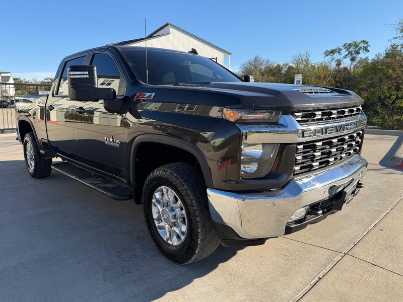 Chevrolet Silverado 2500HD Vehicle Full-screen Gallery Image 08