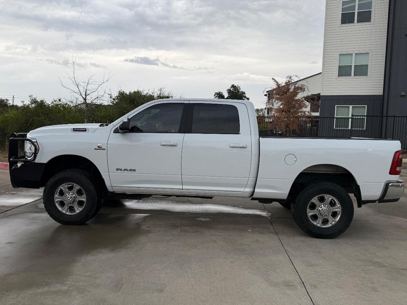 Ram 2500 Vehicle Full-screen Gallery Image 03
