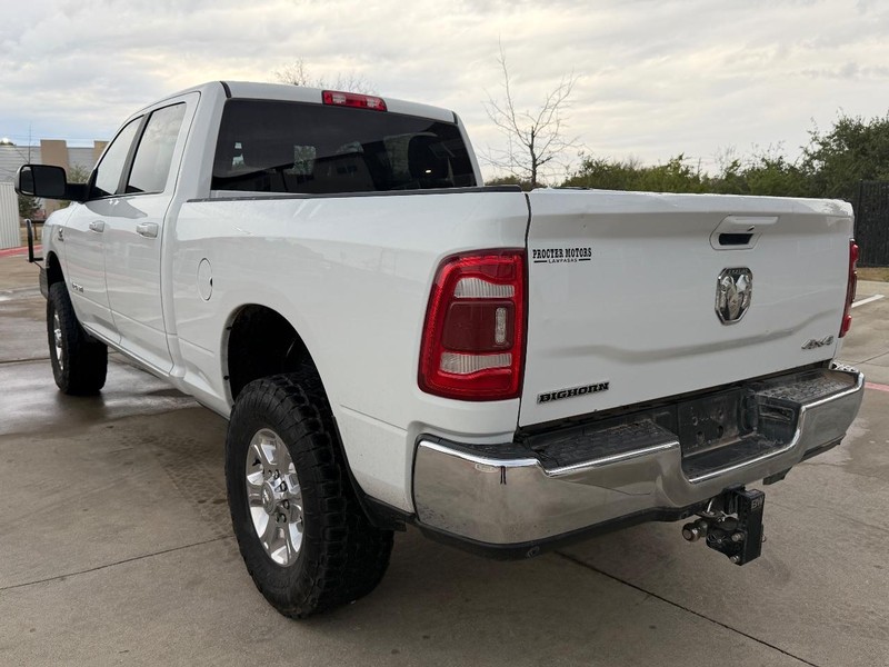 Ram 2500 Vehicle Full-screen Gallery Image 04