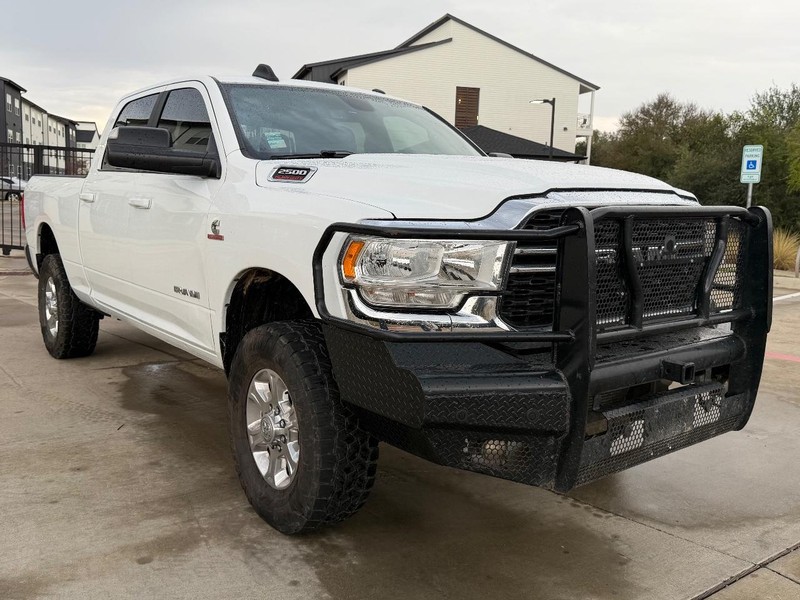 Ram 2500 Vehicle Full-screen Gallery Image 08