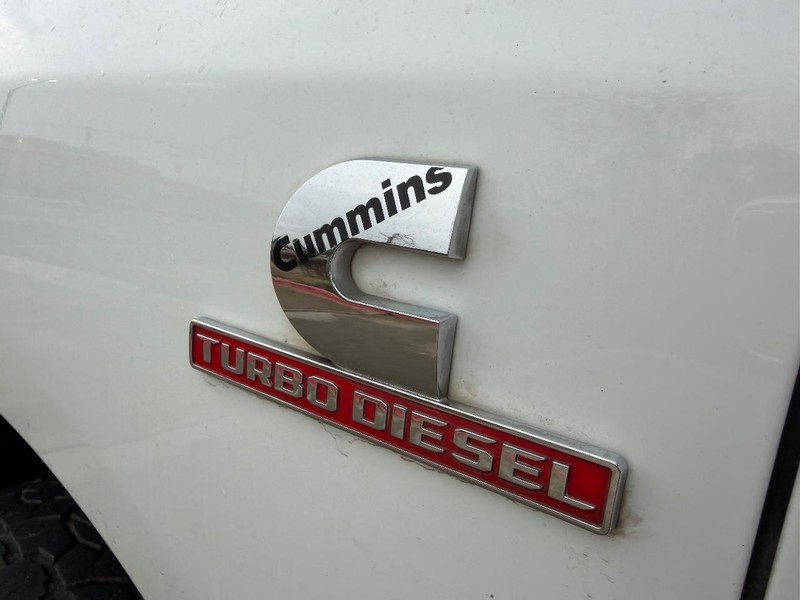 Ram 2500 Vehicle Full-screen Gallery Image 22