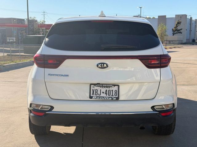 Kia Sportage Vehicle Full-screen Gallery Image 05