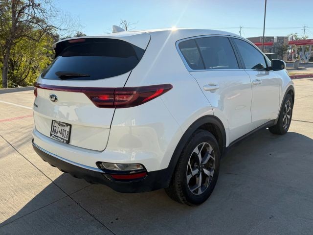 Kia Sportage Vehicle Full-screen Gallery Image 06