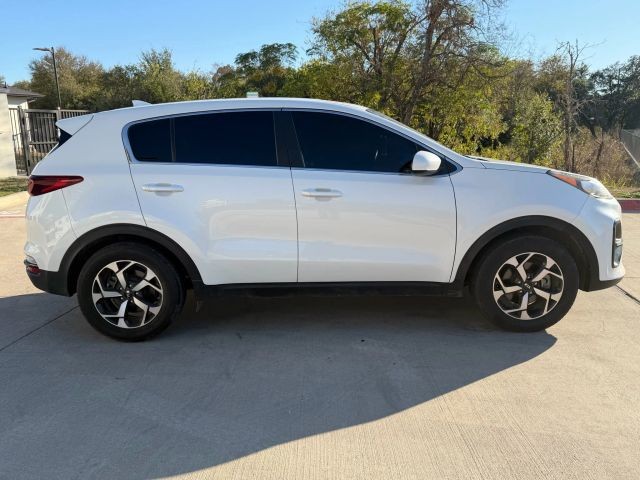 Kia Sportage Vehicle Full-screen Gallery Image 07