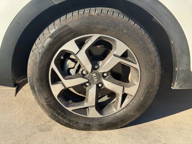 Kia Sportage Vehicle Full-screen Gallery Image 21