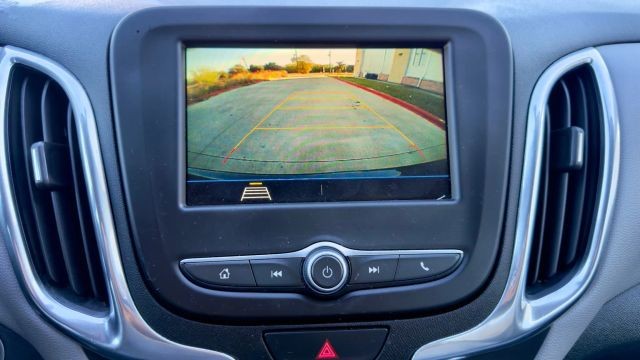 Chevrolet Equinox Vehicle Full-screen Gallery Image 08