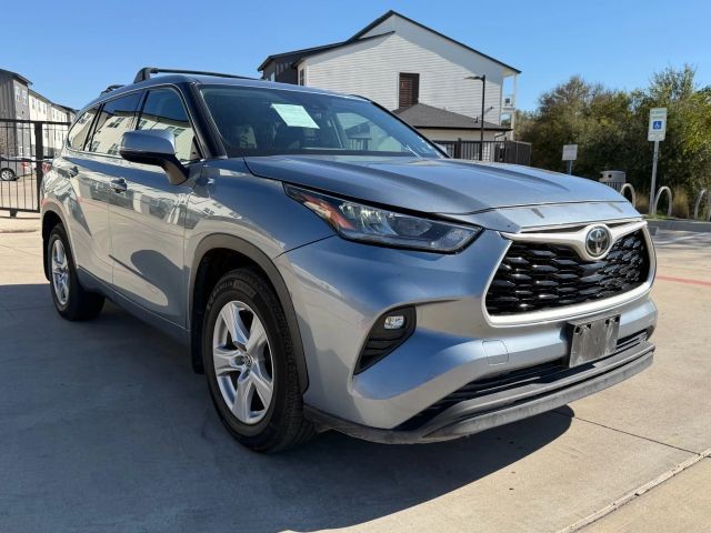 Toyota Highlander Vehicle Full-screen Gallery Image 08