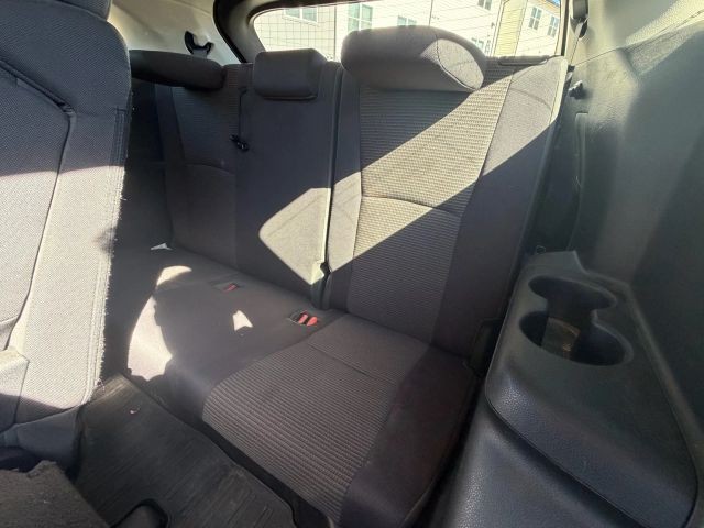 Toyota Highlander Vehicle Full-screen Gallery Image 20