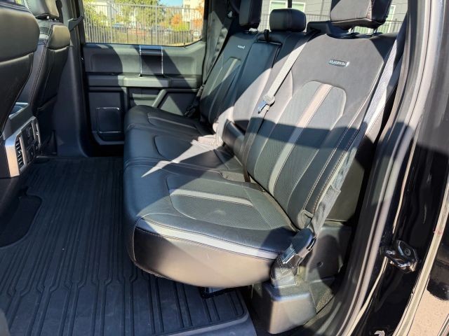 Ford F-150 Vehicle Full-screen Gallery Image 17