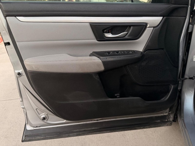 Honda CR-V Vehicle Full-screen Gallery Image 09