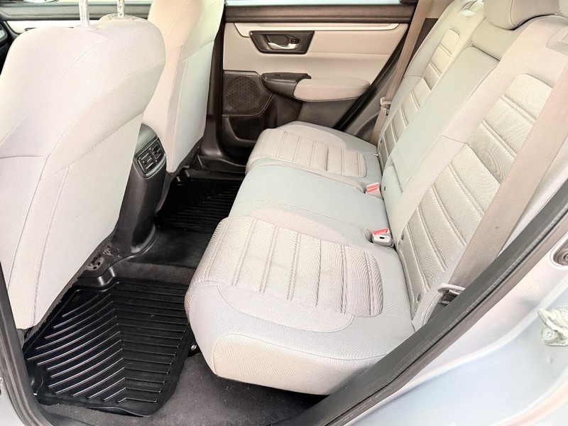 Honda CR-V Vehicle Full-screen Gallery Image 13