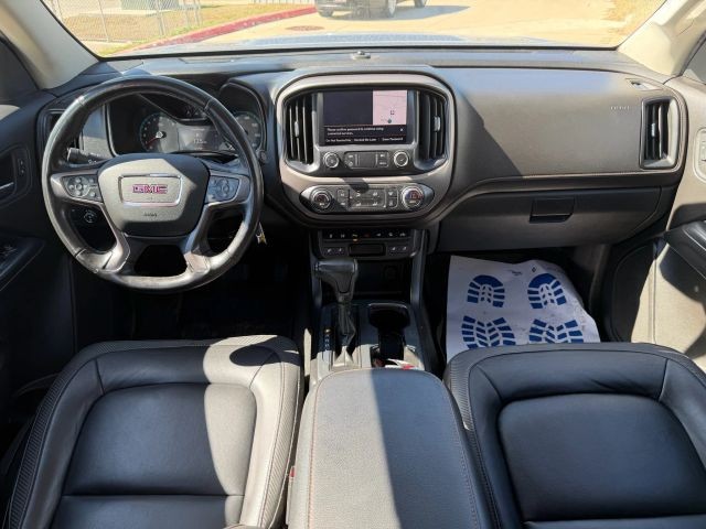 GMC Canyon Vehicle Full-screen Gallery Image 19