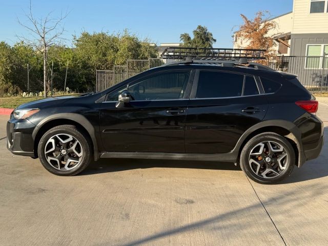 Subaru Crosstrek Vehicle Full-screen Gallery Image 03