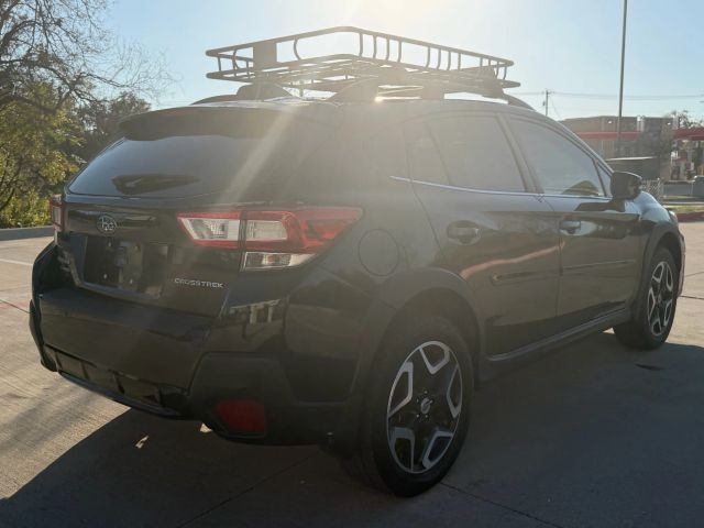 Subaru Crosstrek Vehicle Full-screen Gallery Image 06