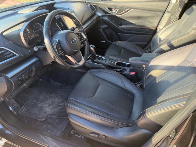 Subaru Crosstrek Vehicle Full-screen Gallery Image 11