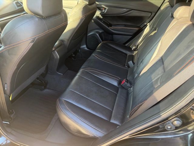 Subaru Crosstrek Vehicle Full-screen Gallery Image 16