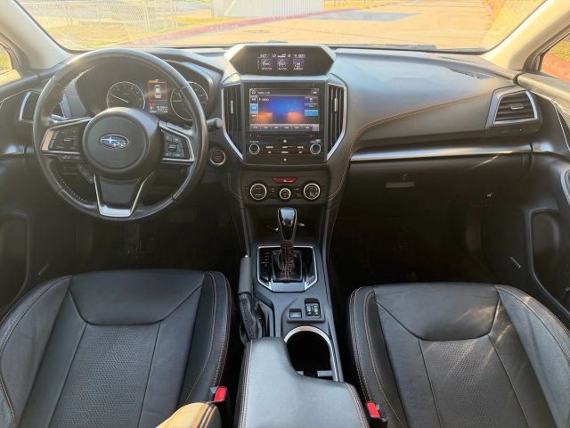 Subaru Crosstrek Vehicle Full-screen Gallery Image 18