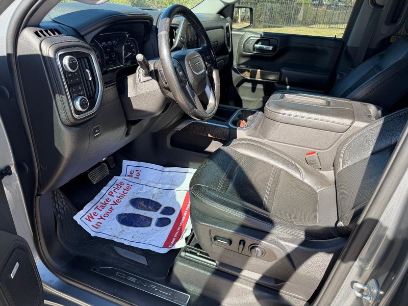 GMC Sierra 1500 Vehicle Full-screen Gallery Image 11