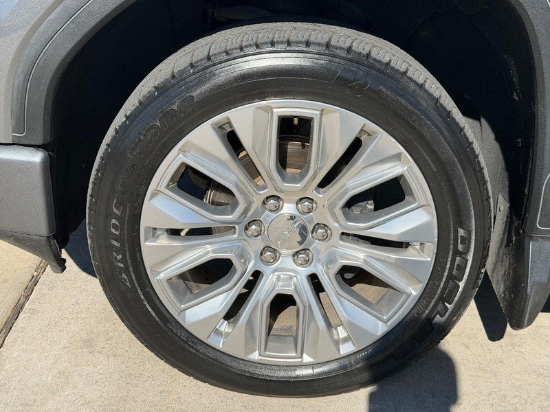 GMC Sierra 1500 Vehicle Full-screen Gallery Image 24