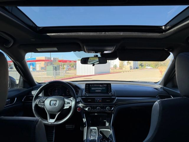 Honda Accord Sedan Vehicle Full-screen Gallery Image 19