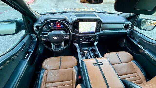 Ford F-150 Vehicle Full-screen Gallery Image 07