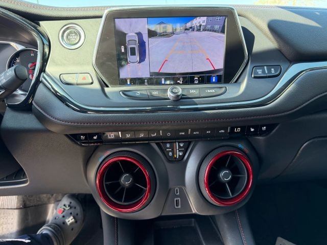 Chevrolet Blazer Vehicle Full-screen Gallery Image 14