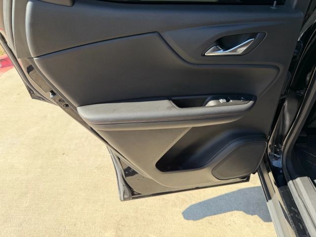 Chevrolet Blazer Vehicle Full-screen Gallery Image 16