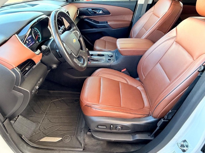 Chevrolet Traverse Vehicle Full-screen Gallery Image 10