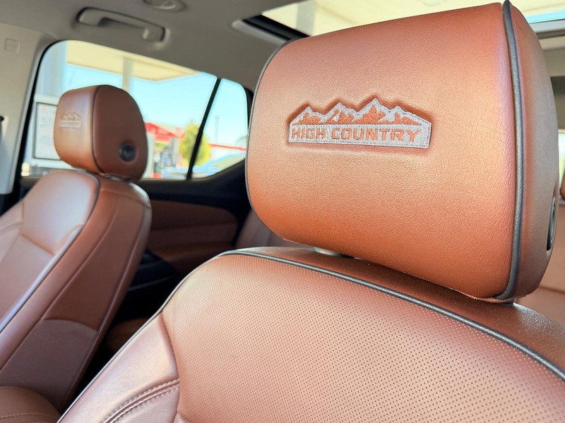 Chevrolet Traverse Vehicle Full-screen Gallery Image 12