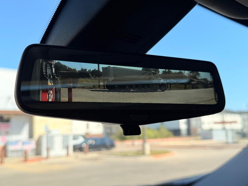 Chevrolet Traverse Vehicle Full-screen Gallery Image 17