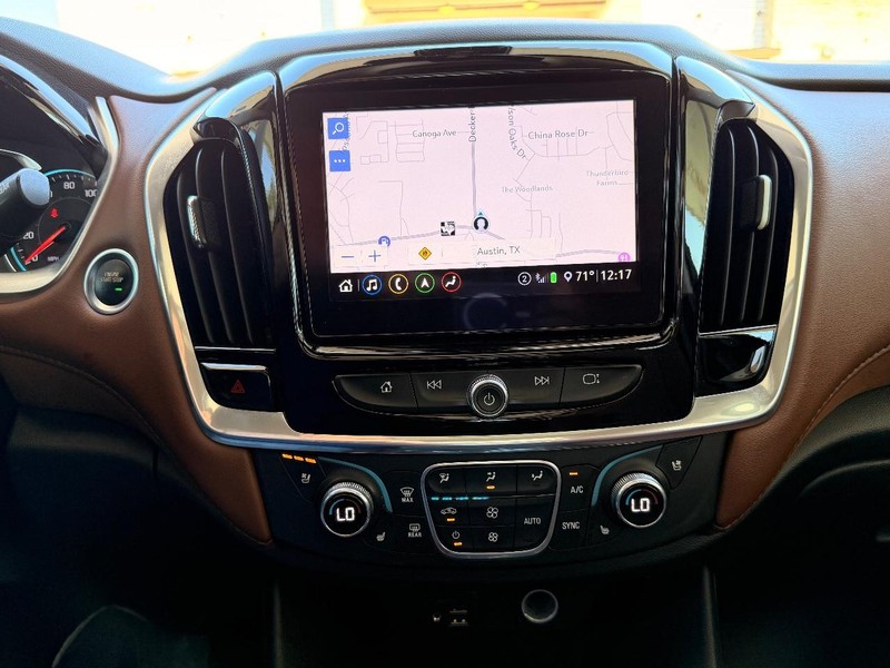 Chevrolet Traverse Vehicle Full-screen Gallery Image 18