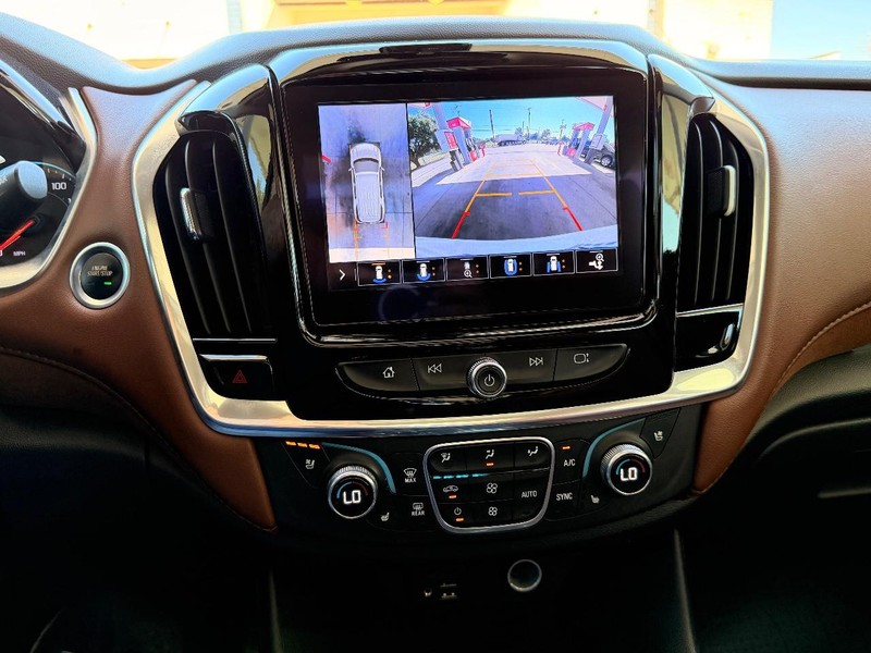 Chevrolet Traverse Vehicle Full-screen Gallery Image 19